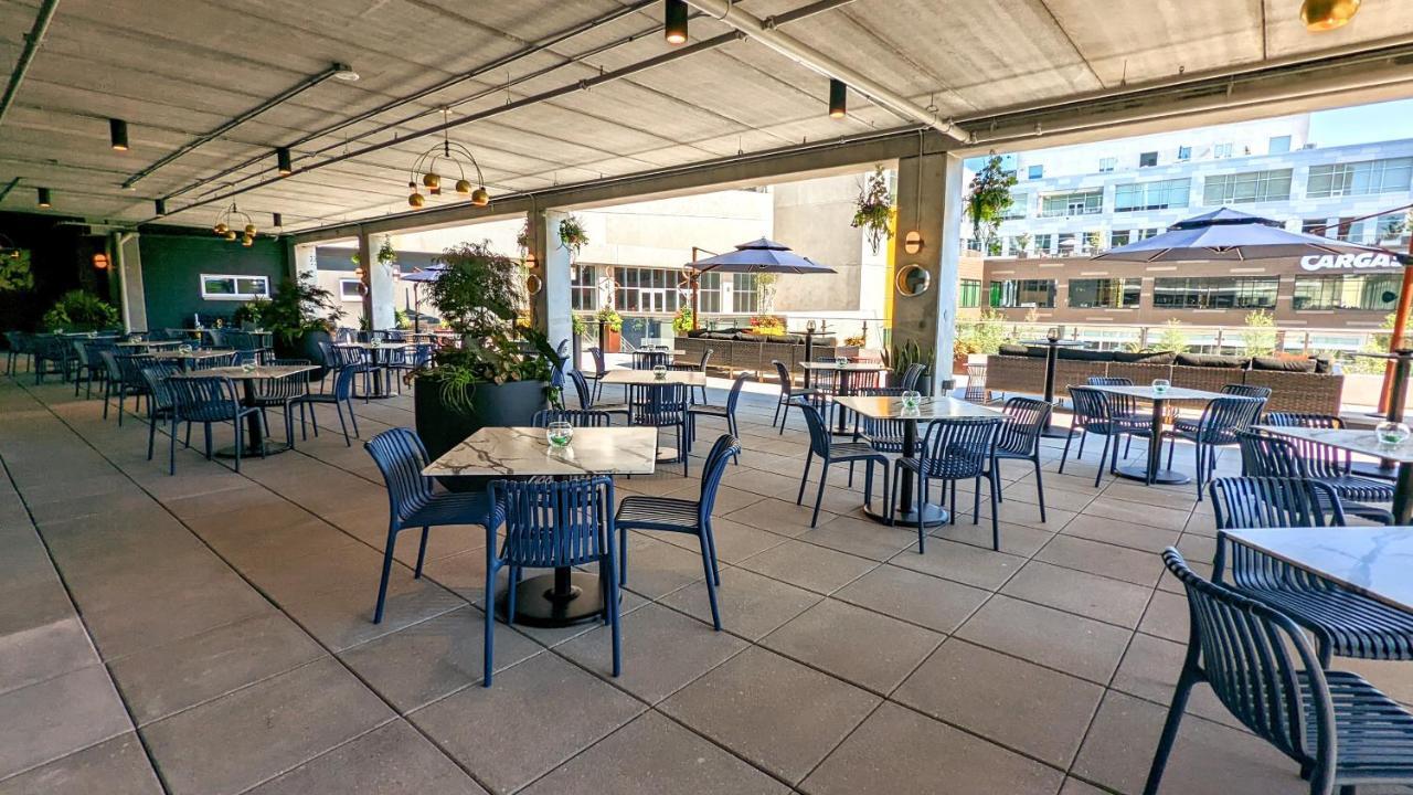 Holiday Inn Lancaster By Ihg Exterior foto