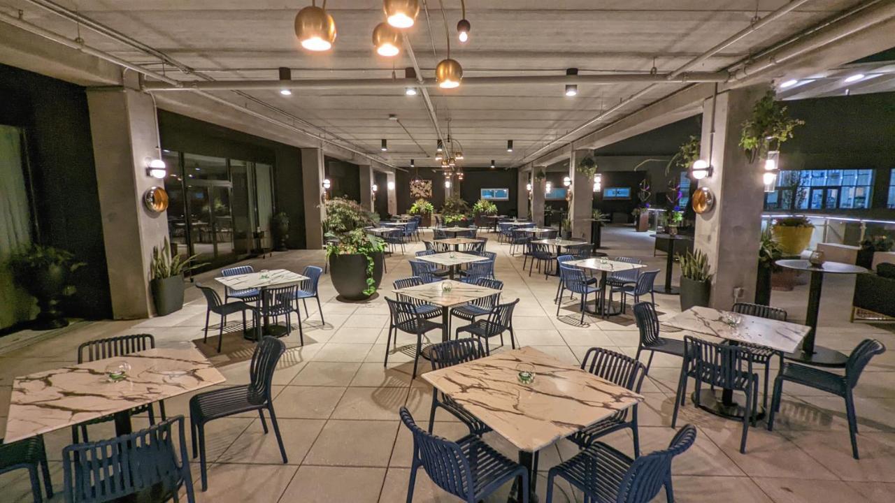 Holiday Inn Lancaster By Ihg Exterior foto