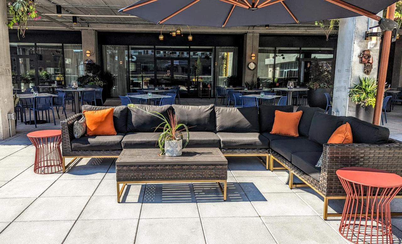 Holiday Inn Lancaster By Ihg Exterior foto
