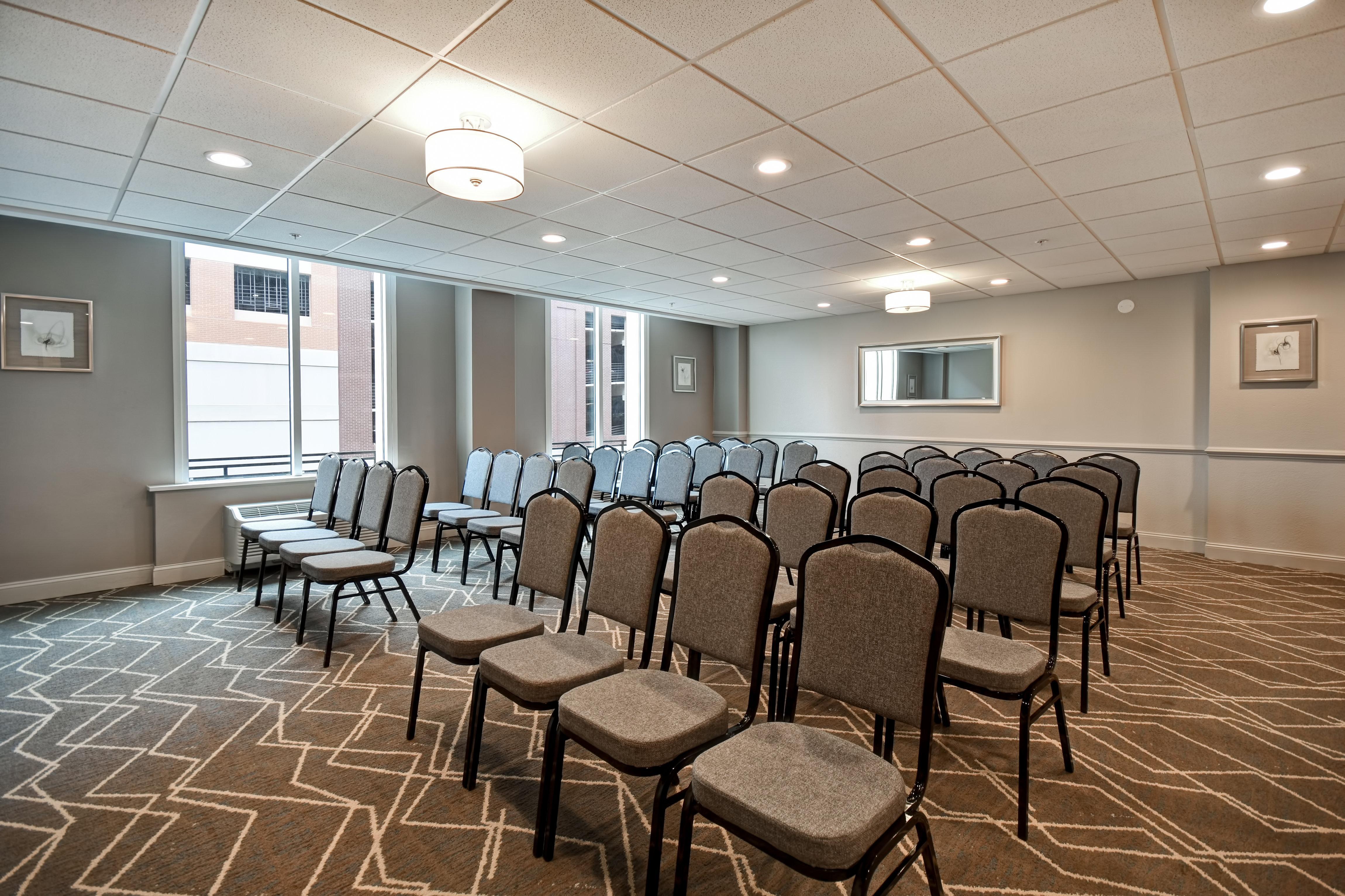 Holiday Inn Lancaster By Ihg Exterior foto