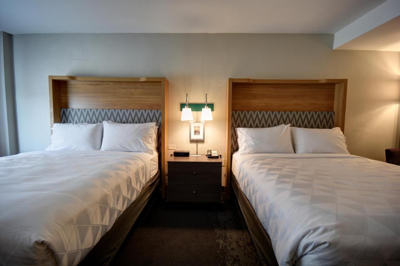 Holiday Inn Lancaster By Ihg Exterior foto
