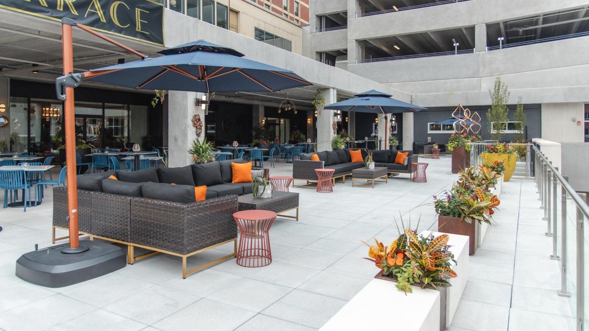 Holiday Inn Lancaster By Ihg Exterior foto