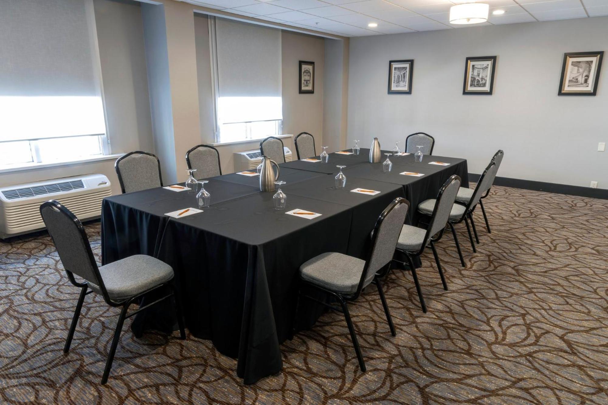 Holiday Inn Lancaster By Ihg Exterior foto